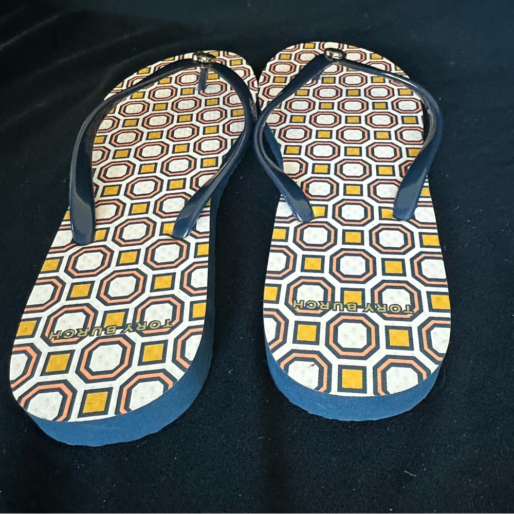 Tory Burch Navy Strap Geometric Flip Flops new - Picture 3 of 12
